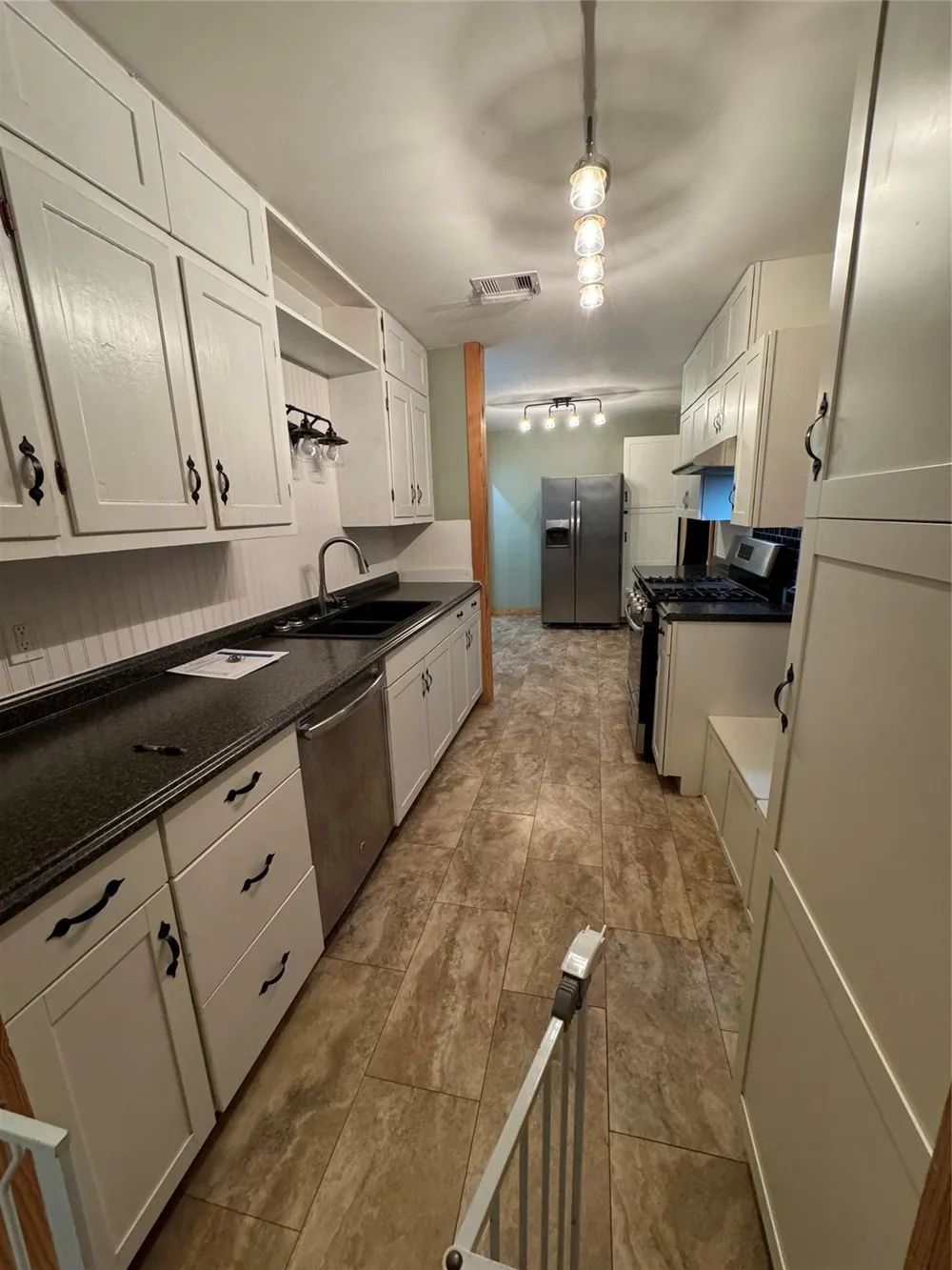 411 Humphrey Avenue Palacios, TX 77465