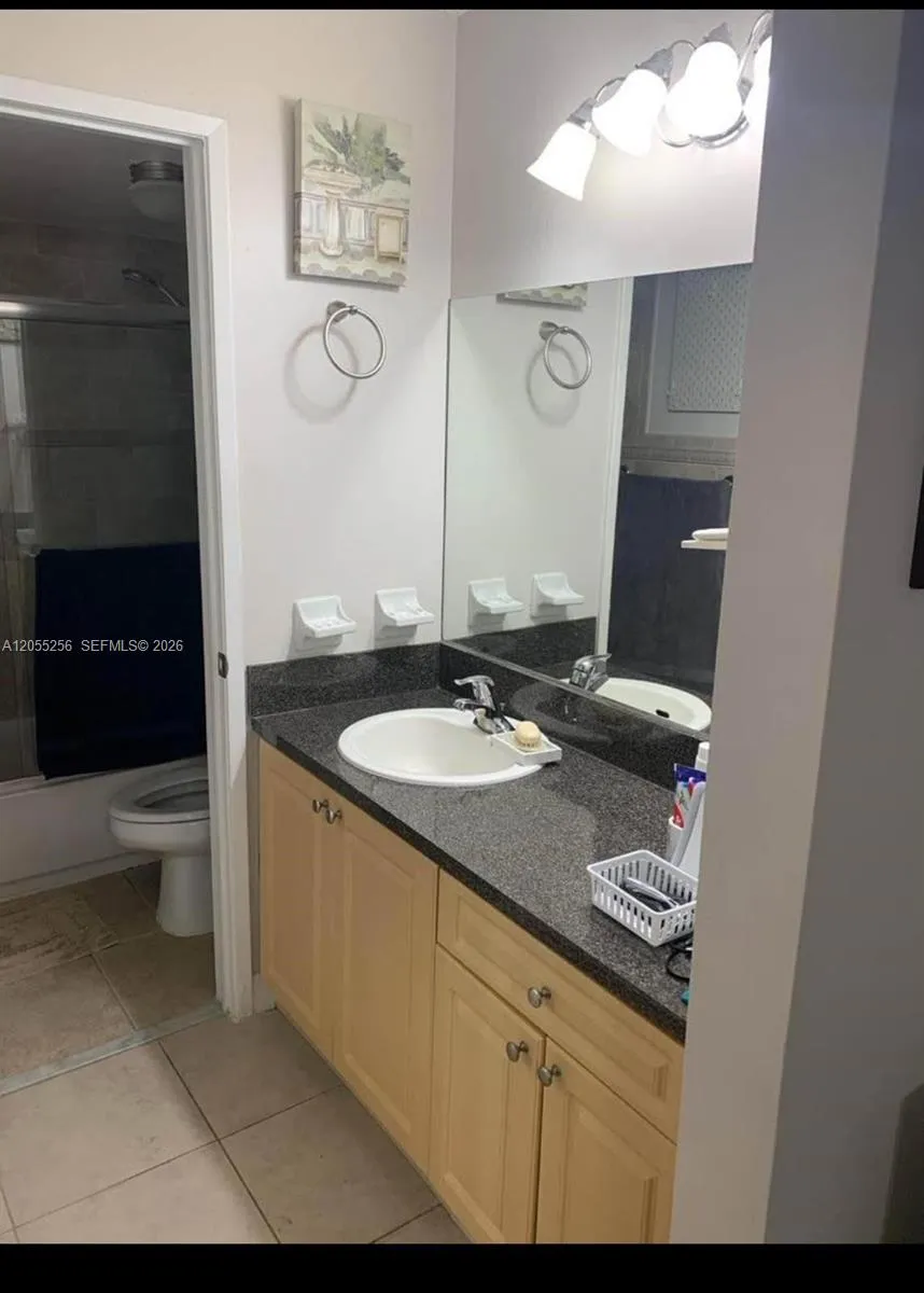 1221 SW 122nd Ave #105 Miami, FL 33184