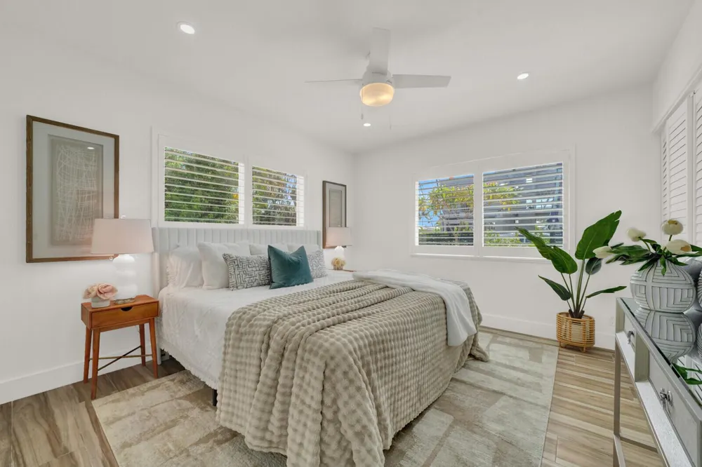 1321 CORDOVA ROAD Fort Lauderdale, FL 33316