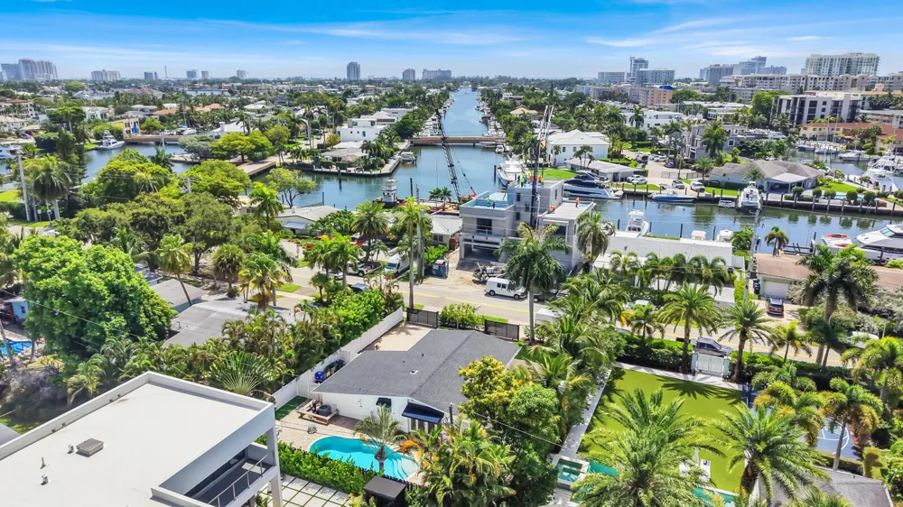 1321 CORDOVA ROAD Fort Lauderdale, FL 33316