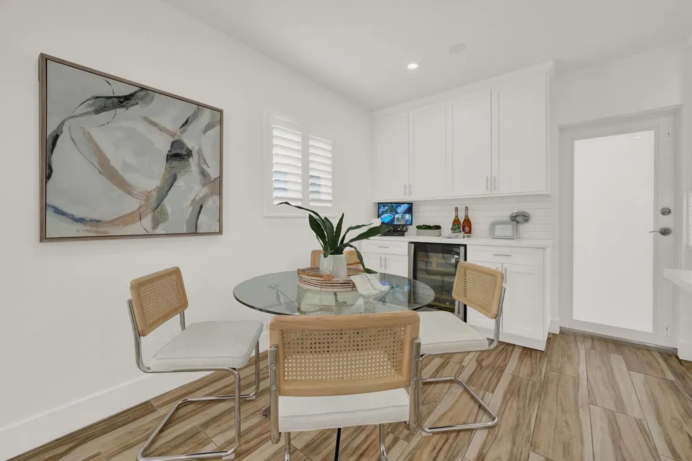 1321 CORDOVA ROAD Fort Lauderdale, FL 33316