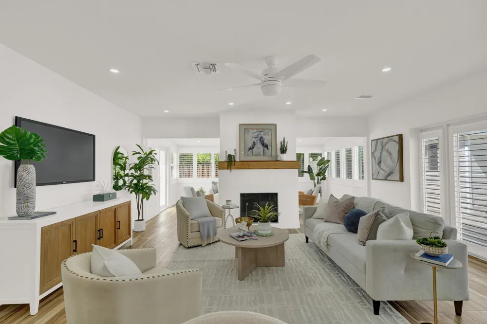 1321 CORDOVA ROAD Fort Lauderdale, FL 33316