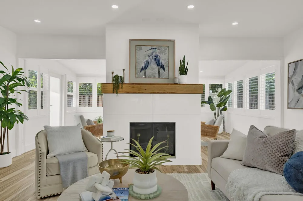 1321 CORDOVA ROAD Fort Lauderdale, FL 33316