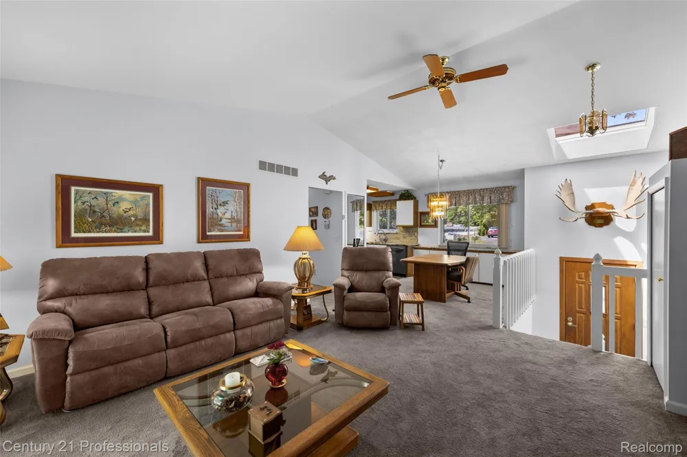 5135 Virgie Lane West Bloomfield Charter Township, MI 48324