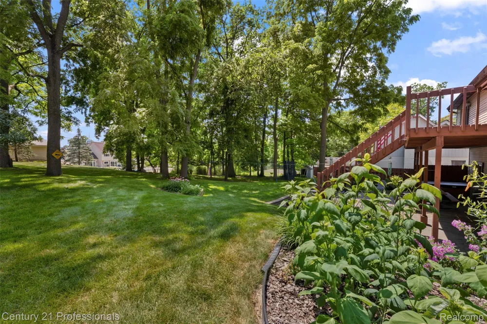5135 Virgie Lane West Bloomfield Charter Township, MI 48324