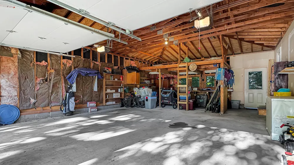 226 Seneca Place Cadillac City, MI 49601