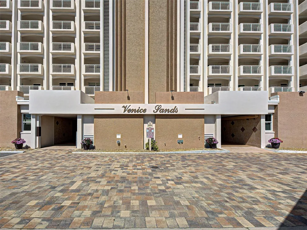 633 ALHAMBRA ROAD #1006 Venice, FL 34285