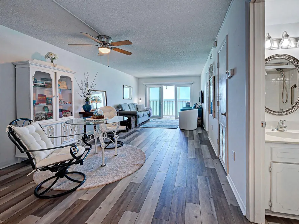 633 ALHAMBRA ROAD #1006 Venice, FL 34285