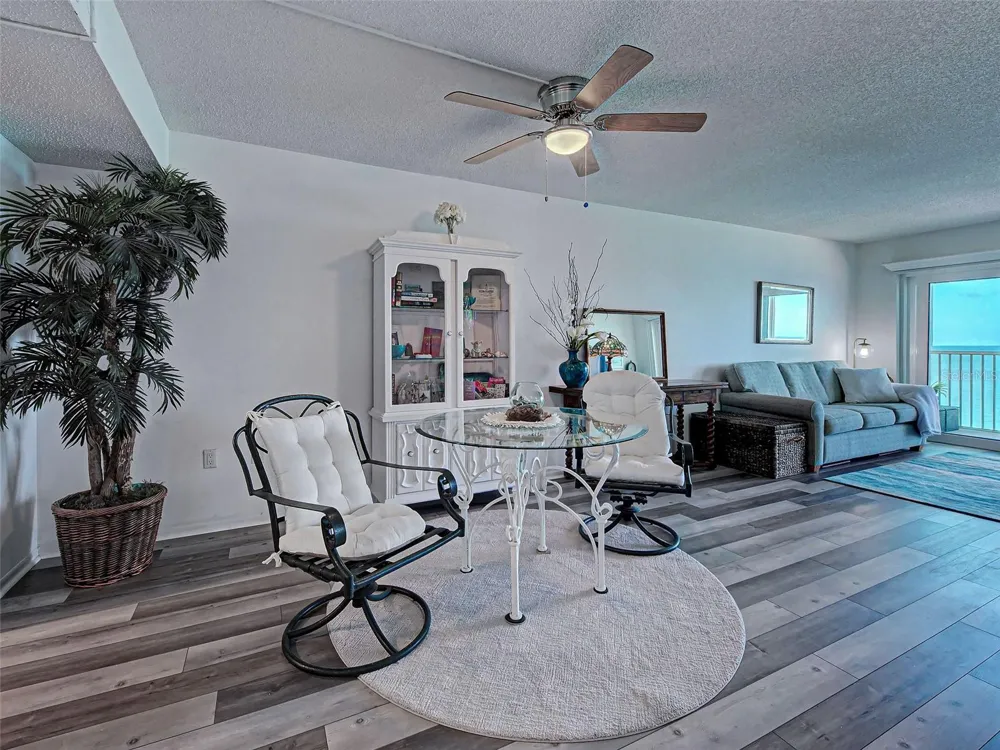 633 ALHAMBRA ROAD #1006 Venice, FL 34285