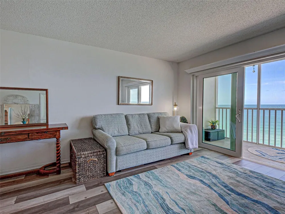 633 ALHAMBRA ROAD #1006 Venice, FL 34285