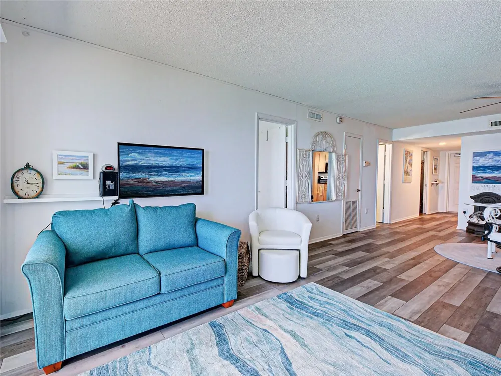 633 ALHAMBRA ROAD #1006 Venice, FL 34285