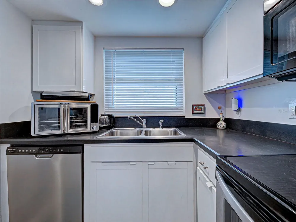 633 ALHAMBRA ROAD #1006 Venice, FL 34285