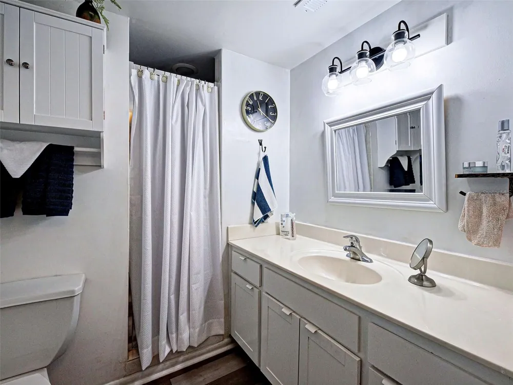 633 ALHAMBRA ROAD #1006 Venice, FL 34285