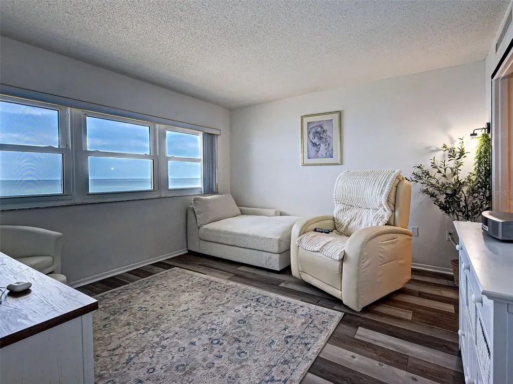 633 ALHAMBRA ROAD #1006 Venice, FL 34285