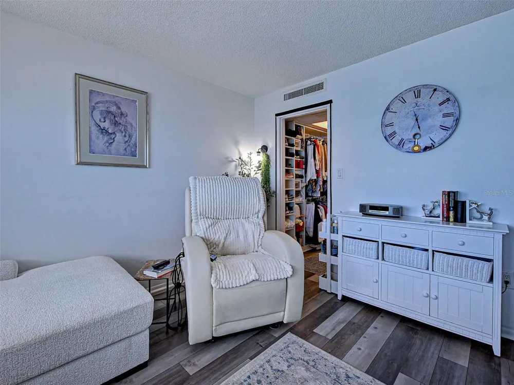 633 ALHAMBRA ROAD #1006 Venice, FL 34285
