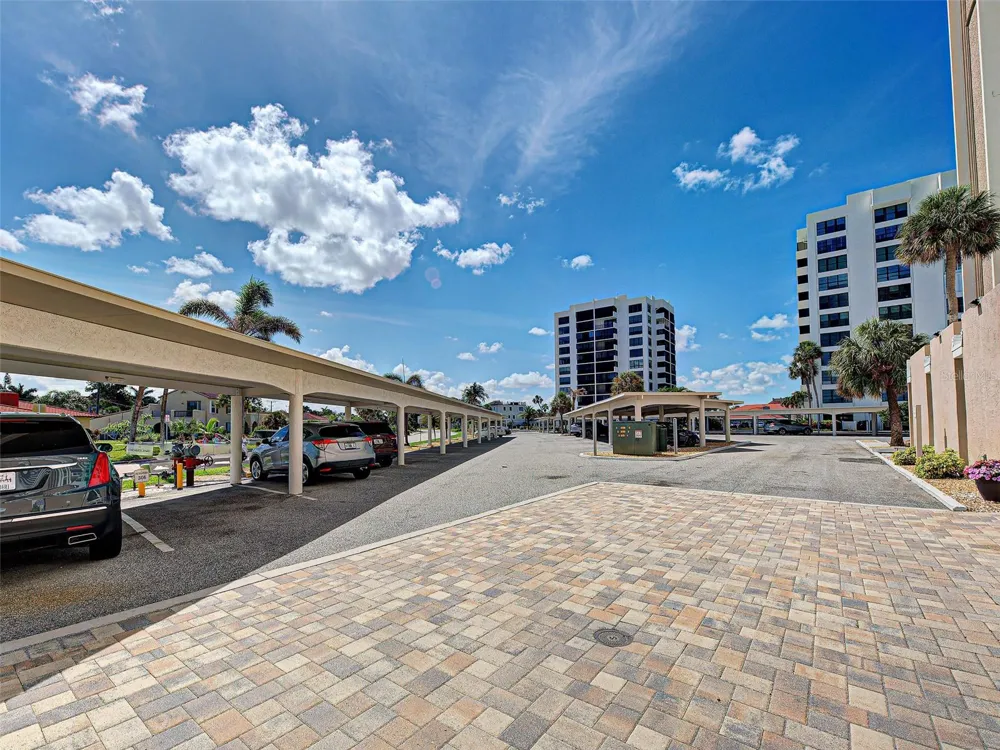 633 ALHAMBRA ROAD #1006 Venice, FL 34285