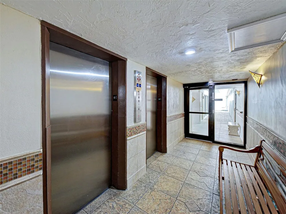 633 ALHAMBRA ROAD #1006 Venice, FL 34285