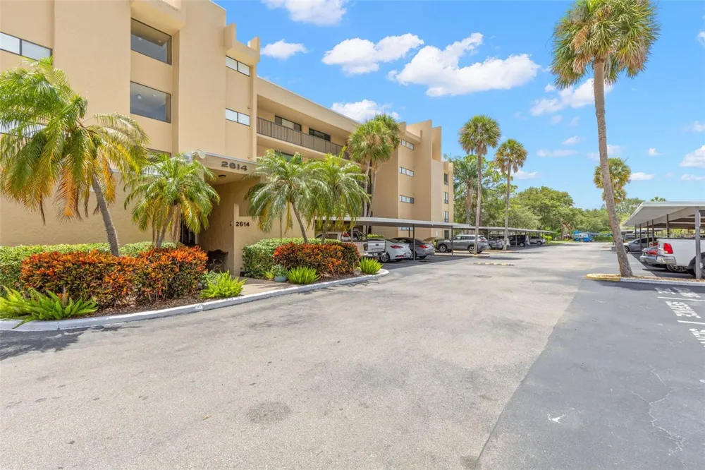 2614 COVE CAY DRIVE #106 Clearwater, FL 33760