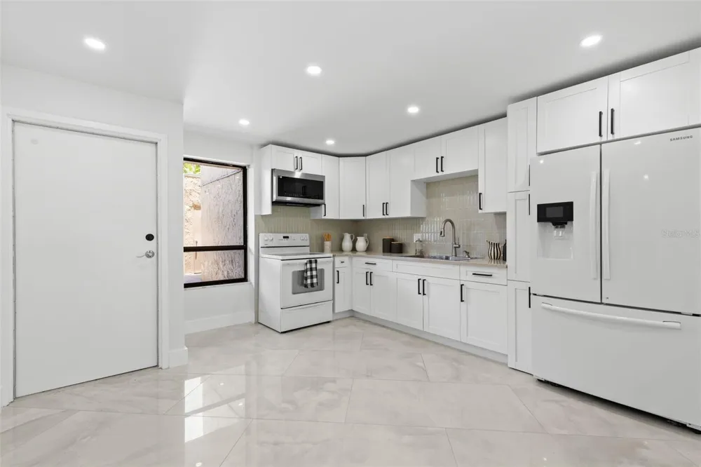 2614 COVE CAY DRIVE #106 Clearwater, FL 33760