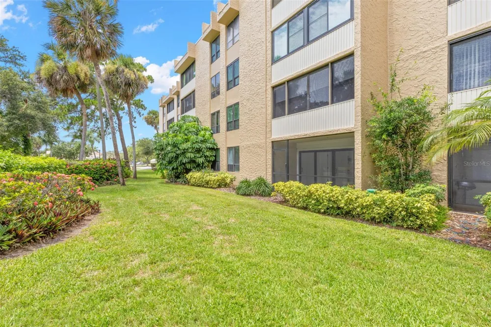 2614 COVE CAY DRIVE #106 Clearwater, FL 33760