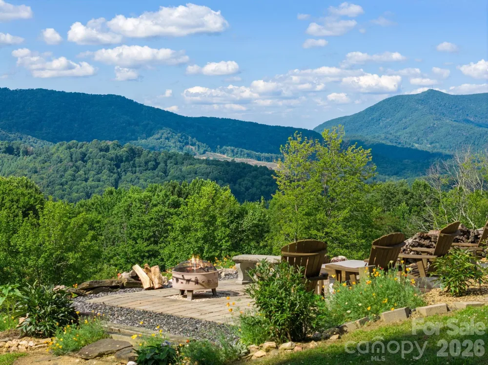 1013 Perry Road West Jefferson, NC 28694
