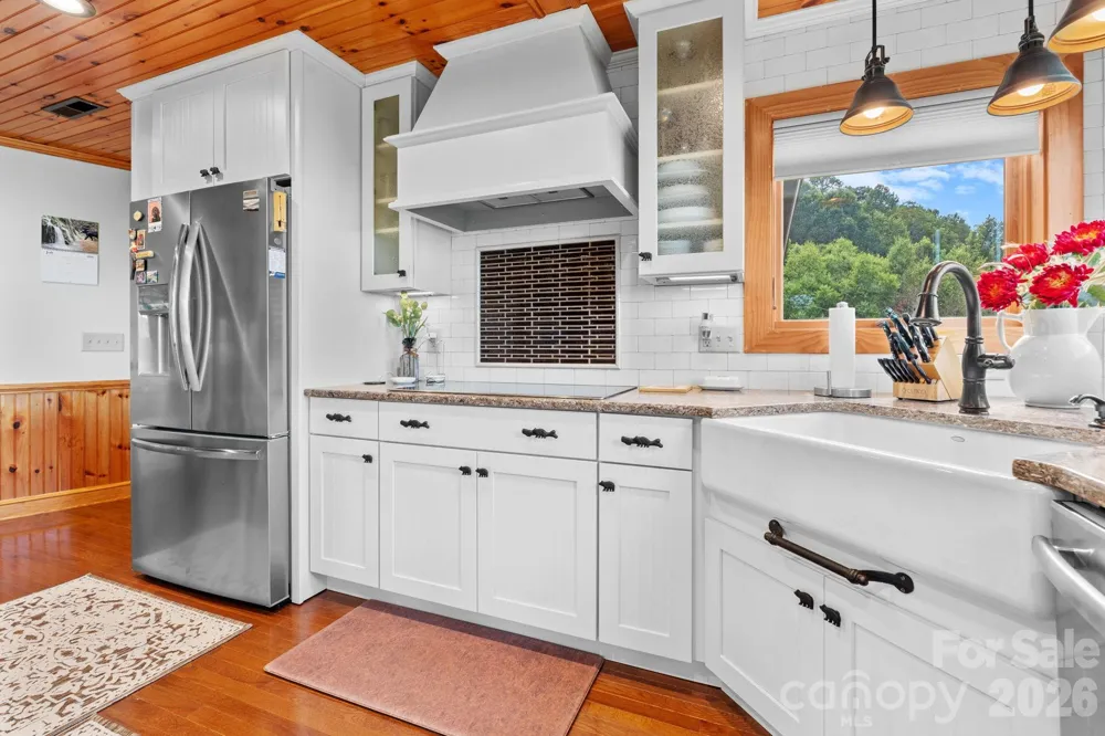 1013 Perry Road West Jefferson, NC 28694