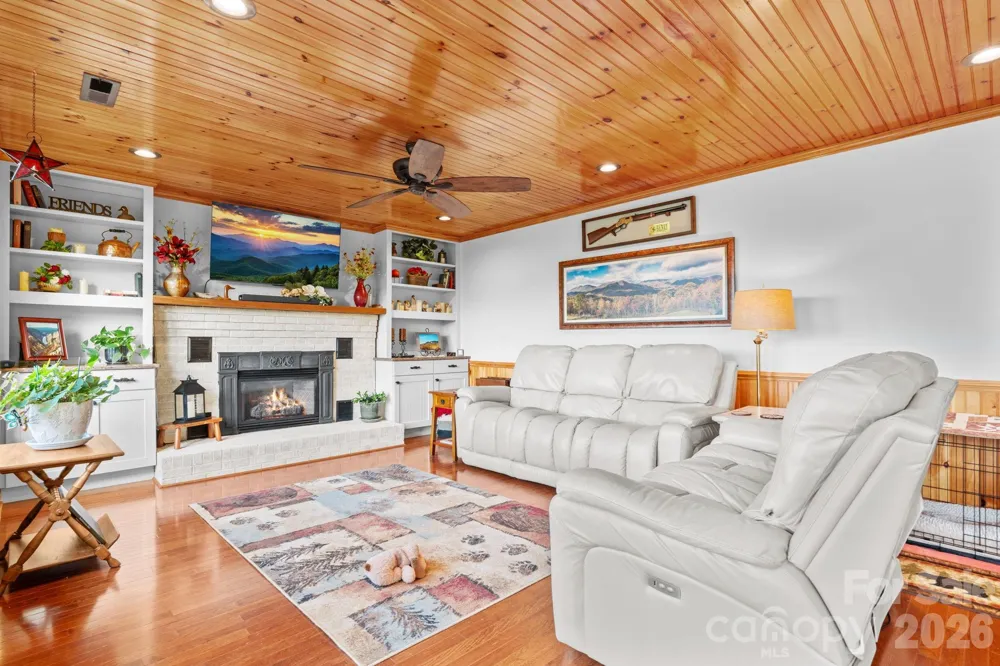 1013 Perry Road West Jefferson, NC 28694