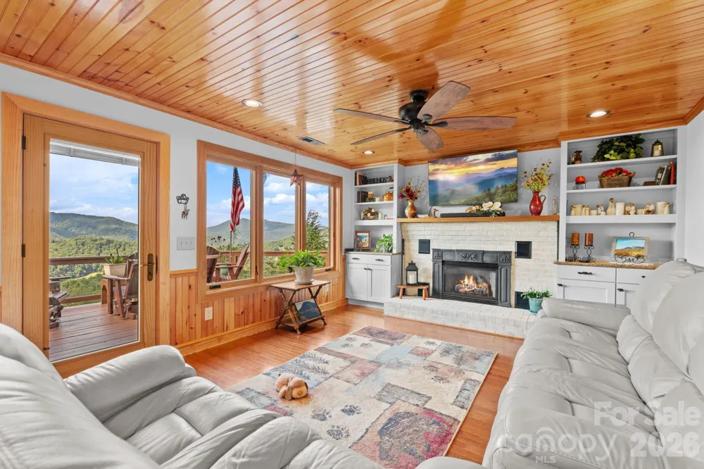 1013 Perry Road West Jefferson, NC 28694