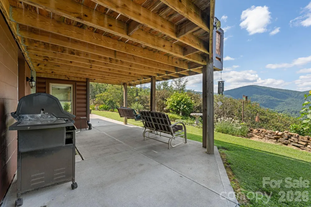 1013 Perry Road West Jefferson, NC 28694
