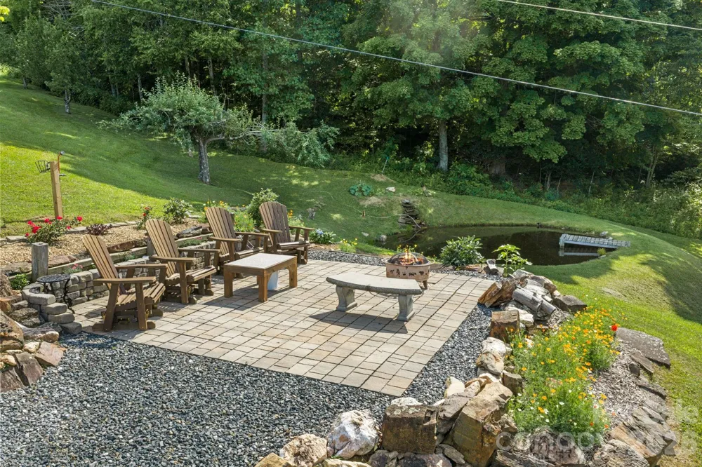 1013 Perry Road West Jefferson, NC 28694