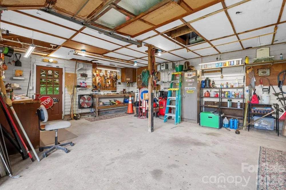 1013 Perry Road West Jefferson, NC 28694
