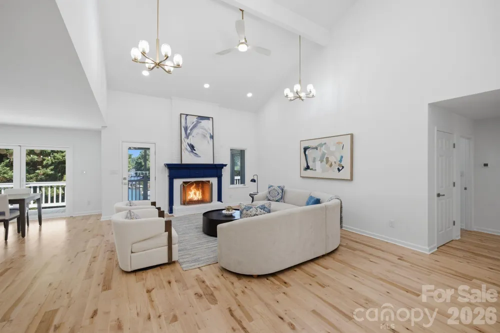 2494 Cherry Lane Denver, NC 28037