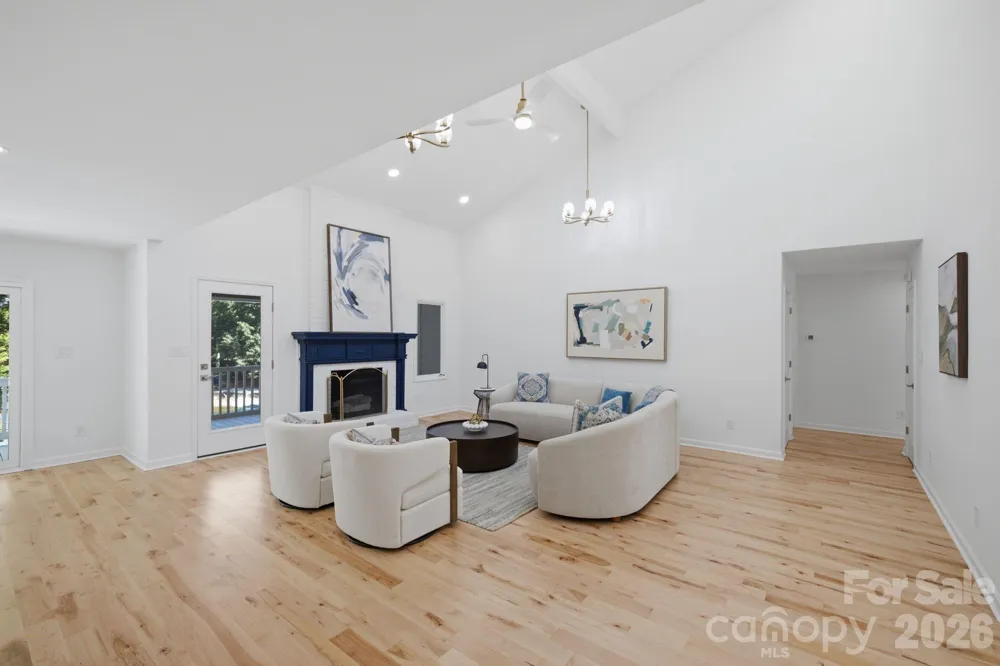2494 Cherry Lane Denver, NC 28037