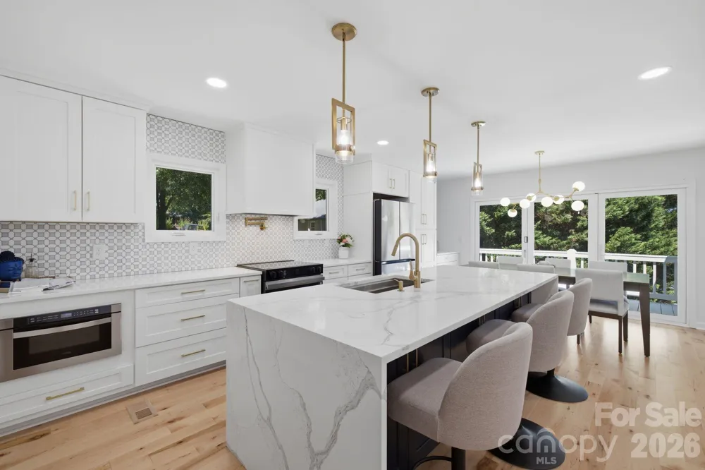 2494 Cherry Lane Denver, NC 28037