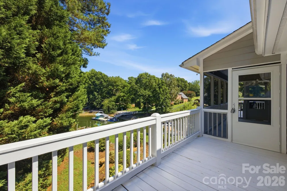 2494 Cherry Lane Denver, NC 28037