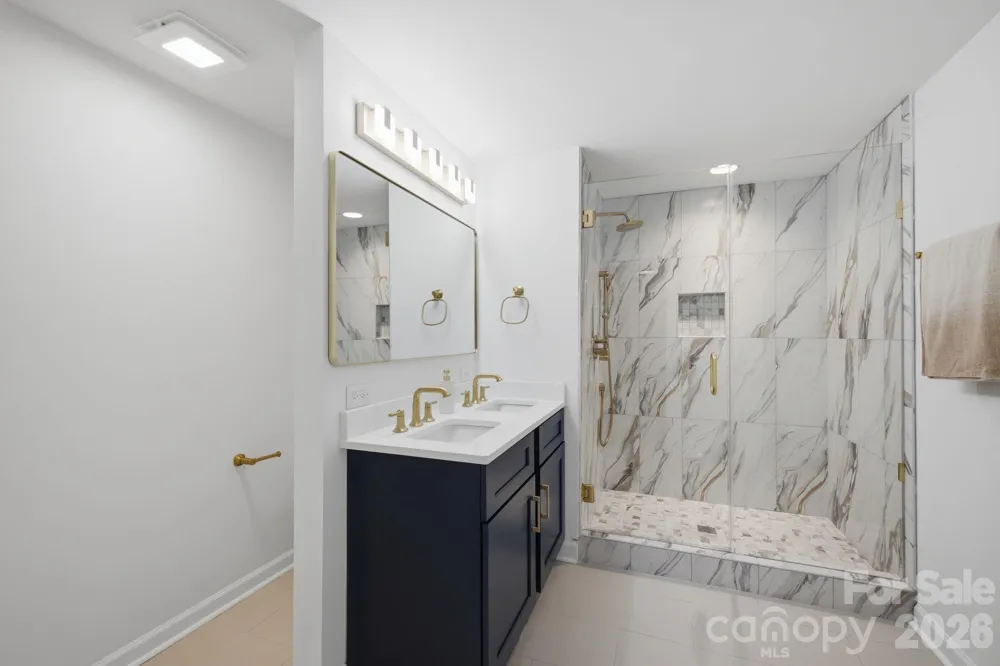2494 Cherry Lane Denver, NC 28037