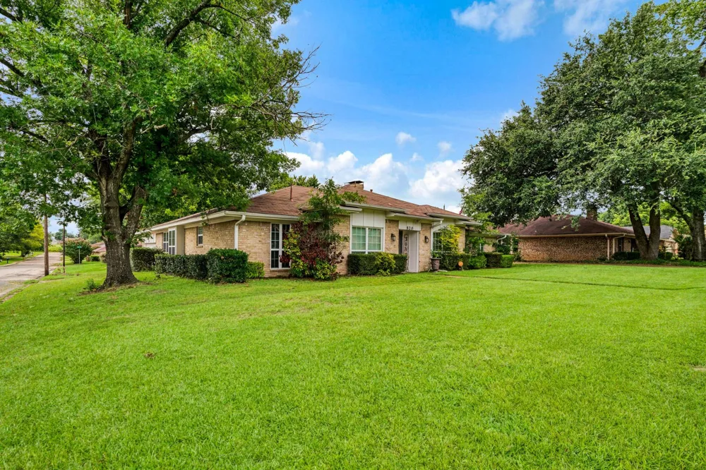 820 NE 32nd Paris, TX 75460
