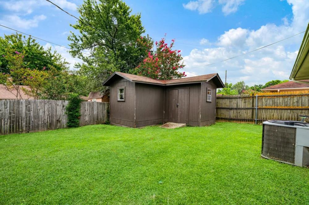820 NE 32nd Paris, TX 75460