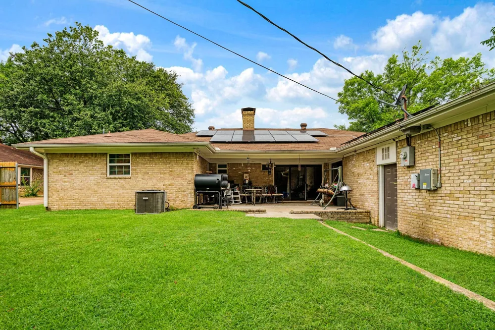 820 NE 32nd Paris, TX 75460