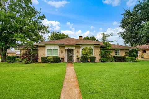 820 NE 32nd