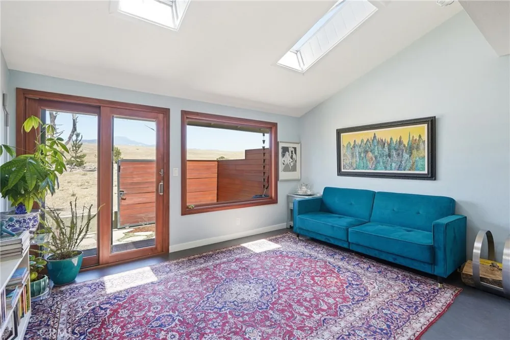 533 Casa Del Mar Drive San Simeon, CA 93452
