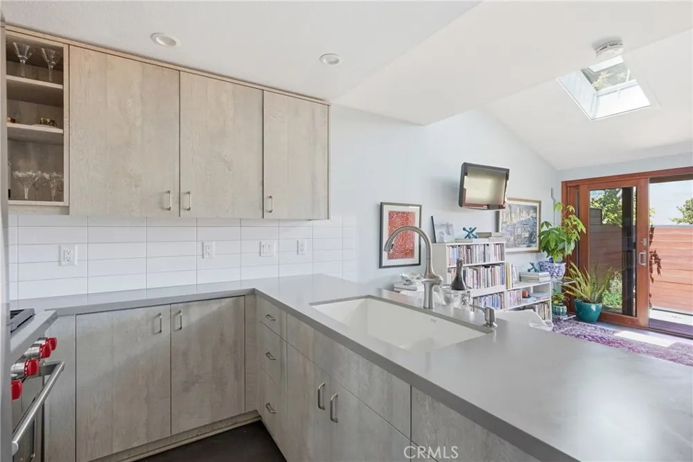 533 Casa Del Mar Drive San Simeon, CA 93452