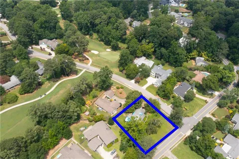 890 Hillwood Drive