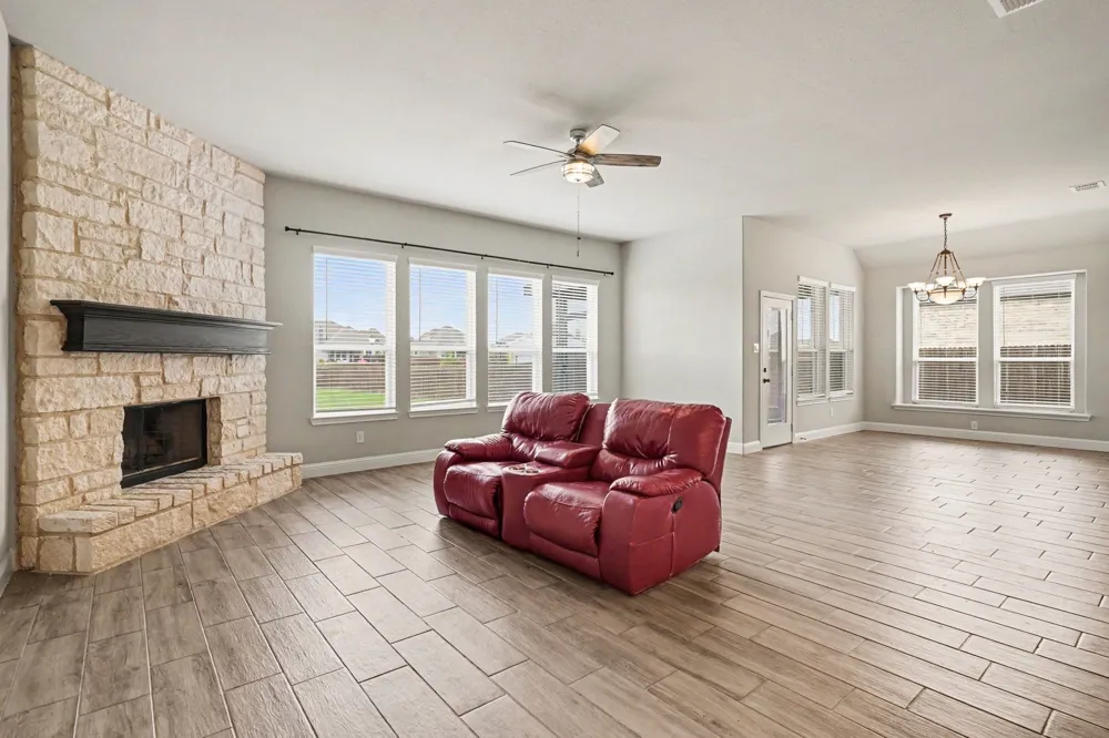 12601 Panther Creek Drive Godley, TX 76044