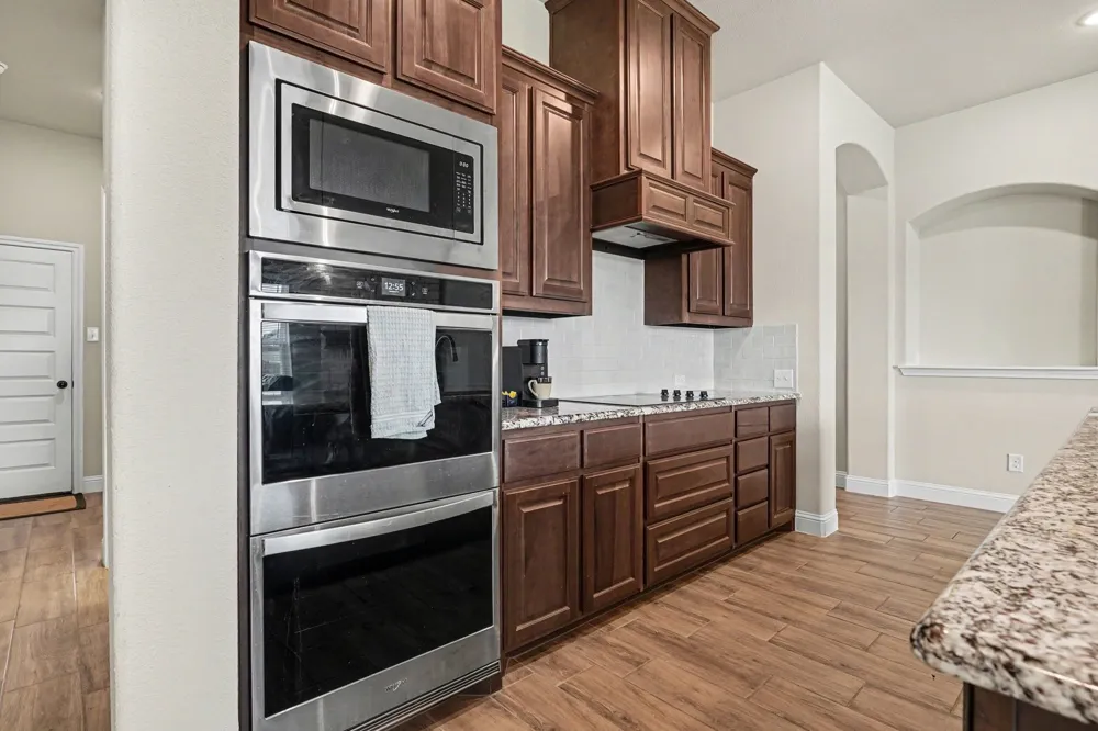 12601 Panther Creek Drive Godley, TX 76044