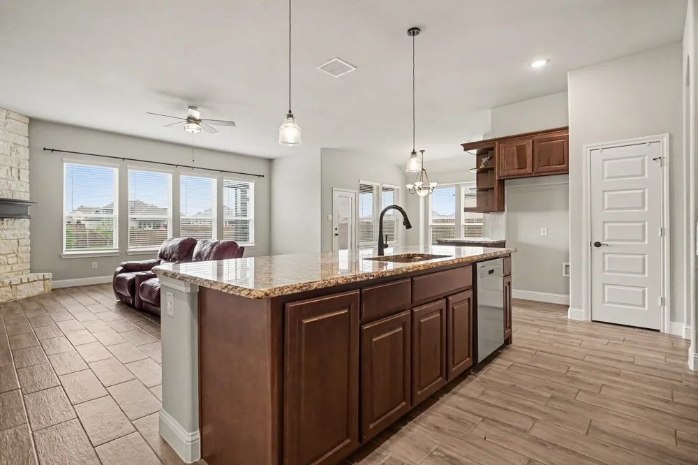 12601 Panther Creek Drive Godley, TX 76044