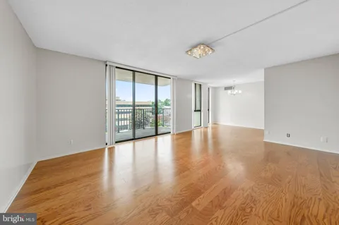6800 FLEETWOOD ROAD #313