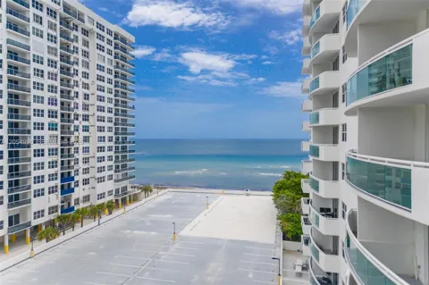 3001 S Ocean Dr #749