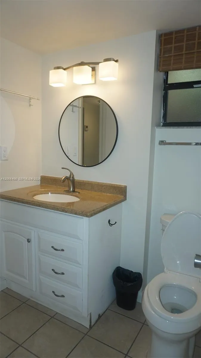 1100 Colony Point Cir #206 Pembroke Pines, FL 33026