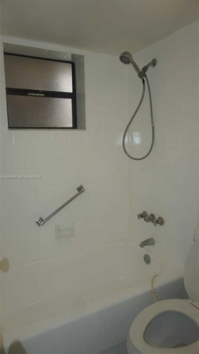 1100 Colony Point Cir #206 Pembroke Pines, FL 33026